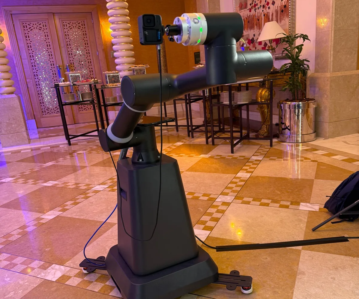 Glam Bot video booth Rental in UAE